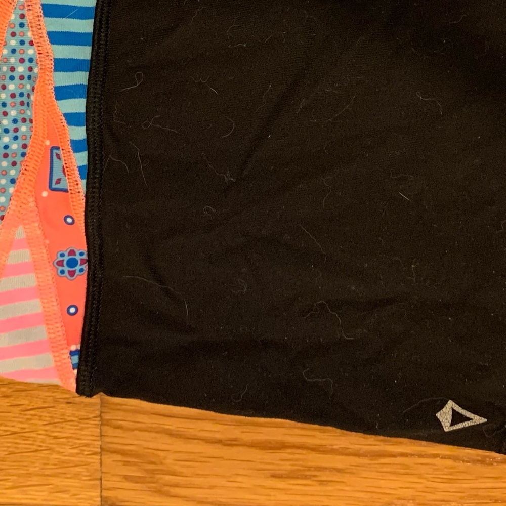 Ivivva Booty Shorts - Picture 2 of 2